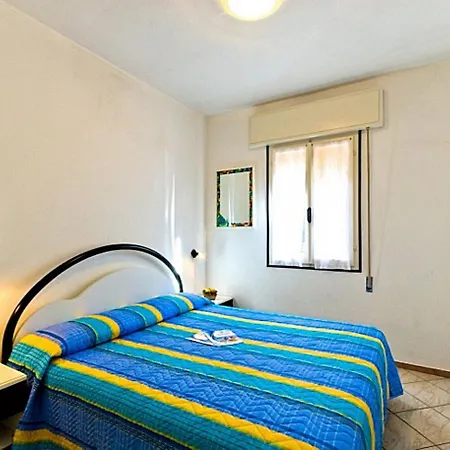 Apartment Glicini *